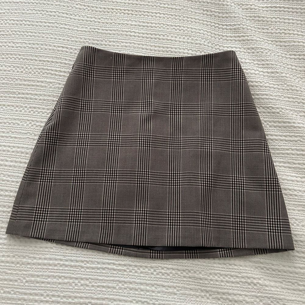 Wilfred plain mini skirt
